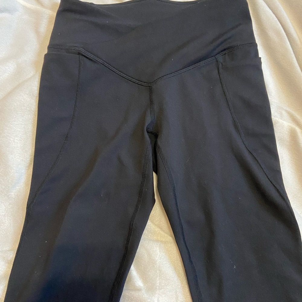 fabletics crossover leggings (NEVER WORN)